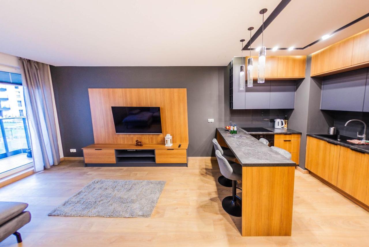 Euro Riverside Luxury Apartment 2 — Photos 2