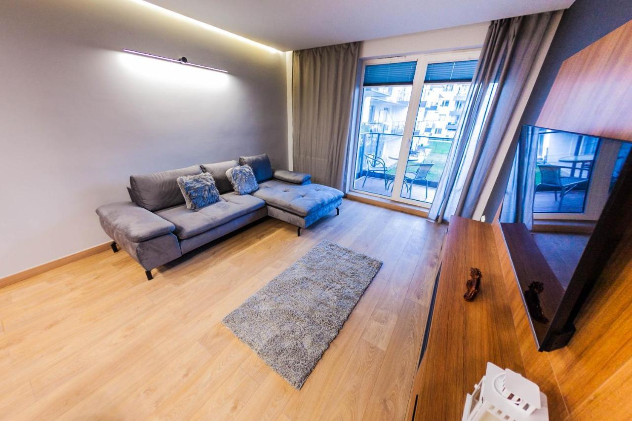 Euro Riverside Luxury Apartment 2 — Photos 3